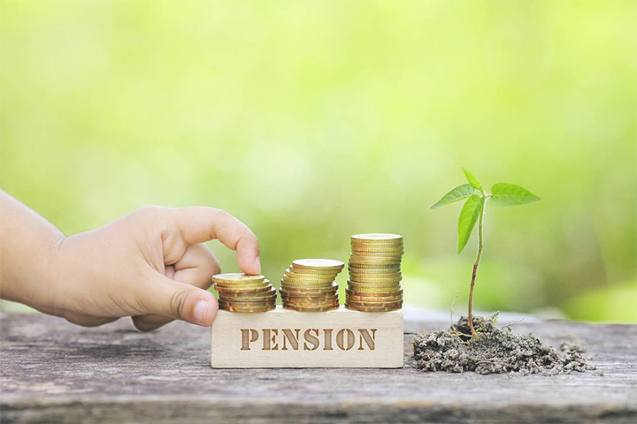 如何買儲蓄型保險：子女如何幫父母買香港年金計劃更劃算？2024年8款終身年金比較個人退休金收入